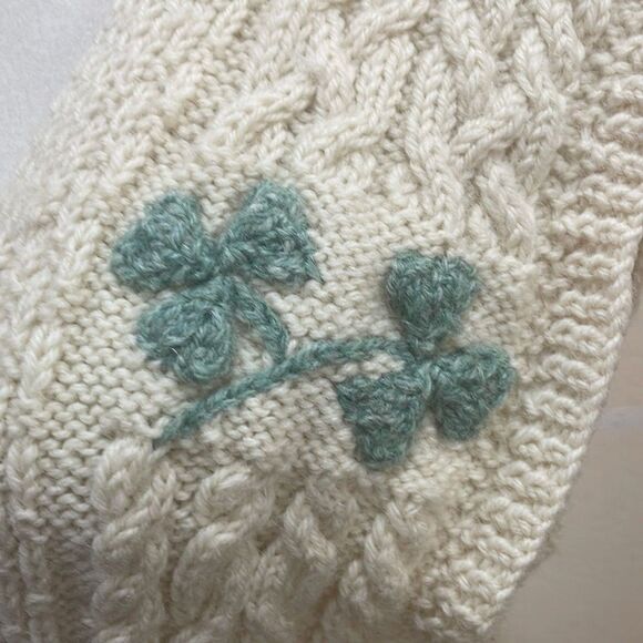 Vintage Aran Irish Fisherman Hand Knit Wool Vest With Embroidered Shamrock - S/M - Picture 7 of 8